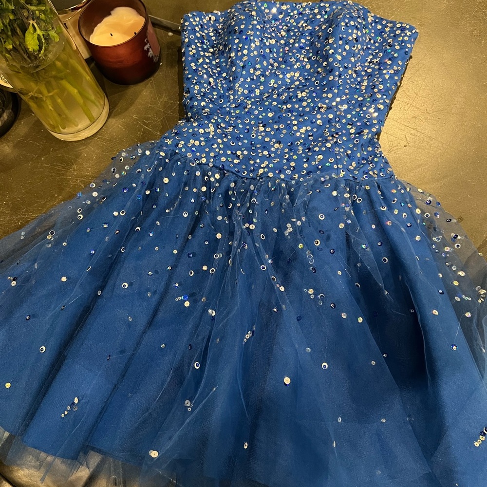 NWT Mori Lee Mini
